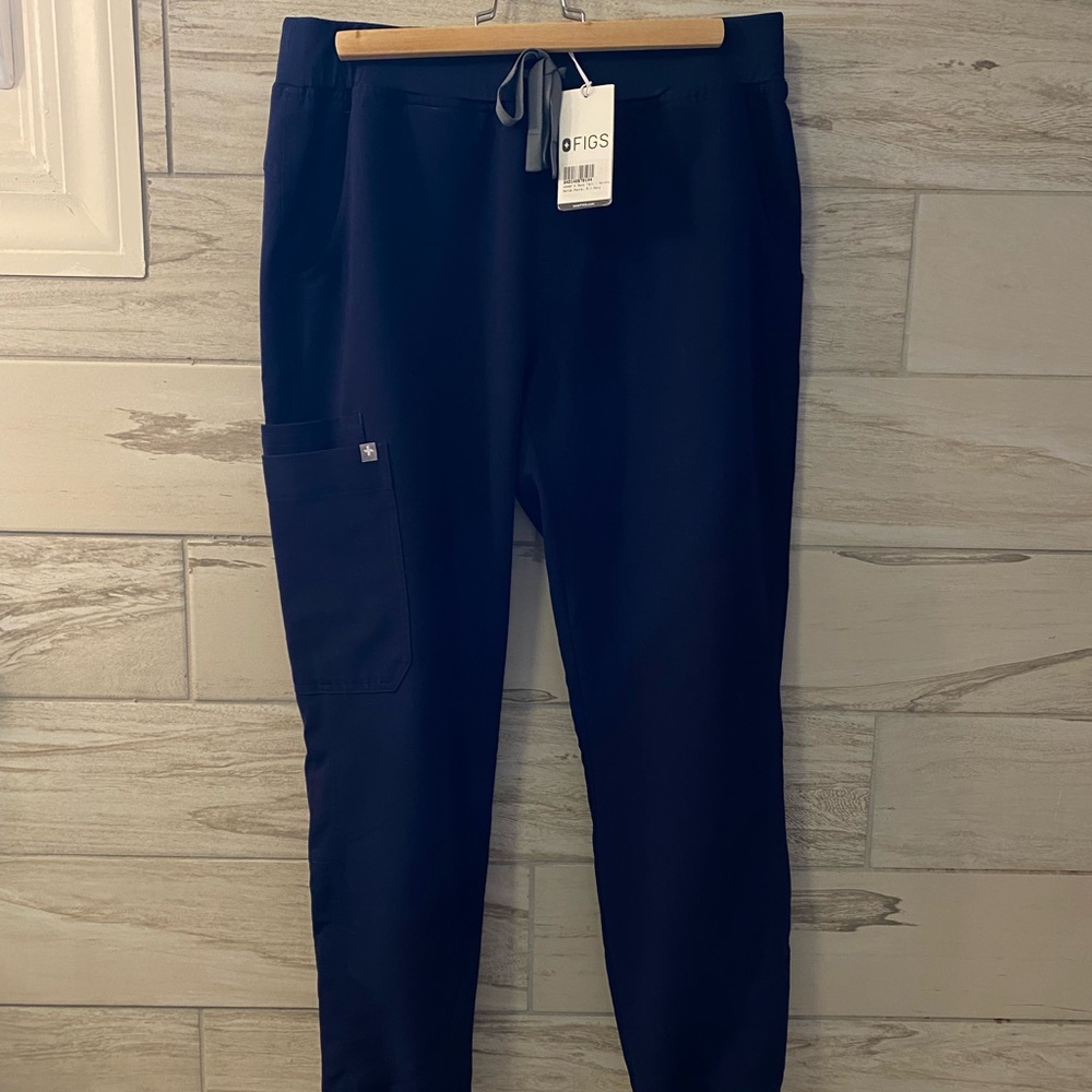 FIGS - Woman’s M - Navy - Tari Skinny Jogger scrub pants
